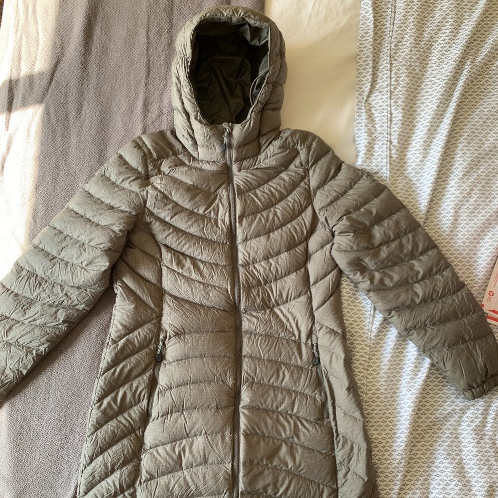 LL Bean Ultra Light 850 Packable Down Coat Taupe